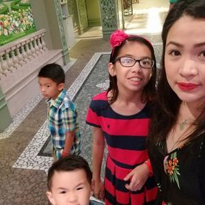 Meet your Posher, April